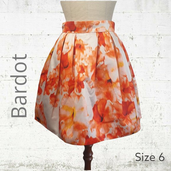 Bardot Dresses & Skirts - BARDOT BNWT Wall Flower Pleated Mini Skirt Floral
